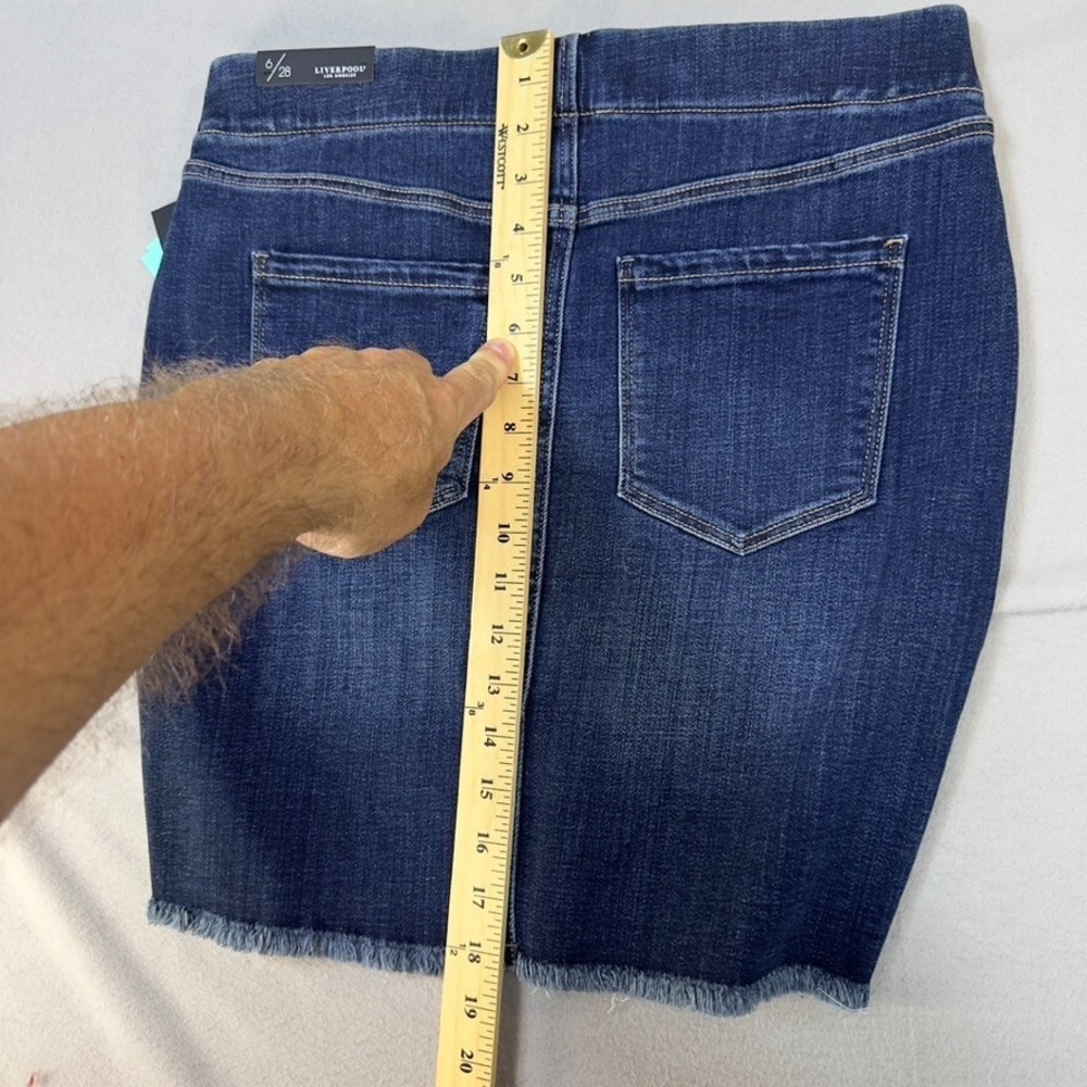Liverpool Jeans Skirt 6 , 28 Cat Eye Pull On Dark Wash Denim raw hem NEW - Picture 12 of 16